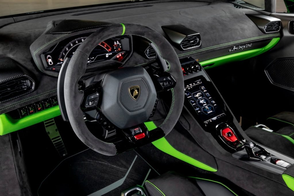 Lamborghini Huracán Tecnica- interior