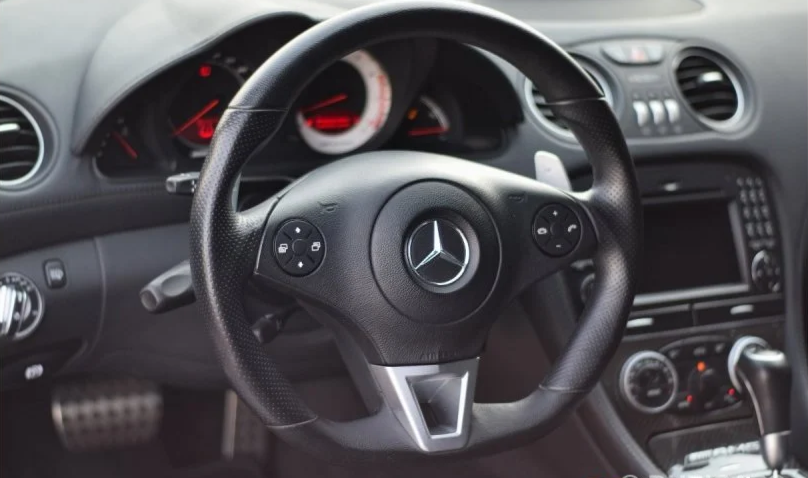 Mercedes-AMG-SL-65-Black-Series-Steering-Wheel
