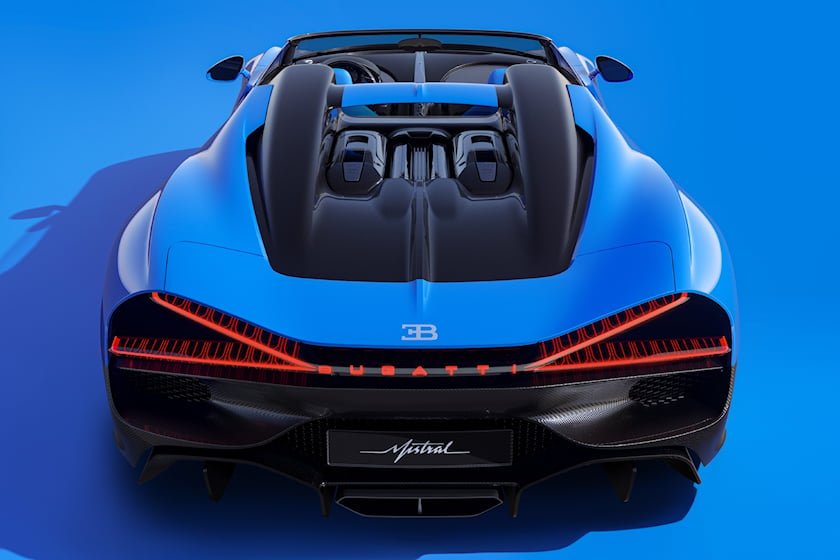 bugatti-mistral-exterior-rear