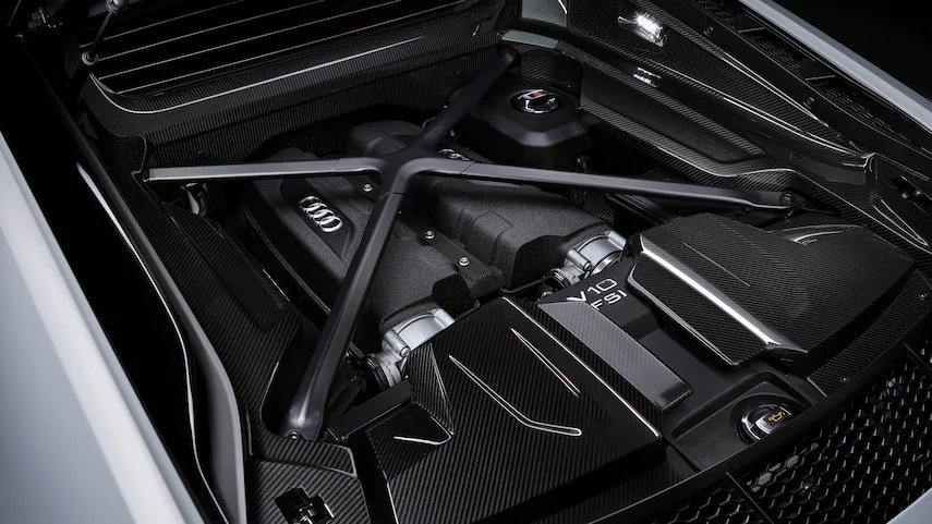 2023-Audi-R8-GT-engine