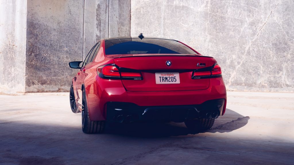 2023-BMW-M5-exterior-rear