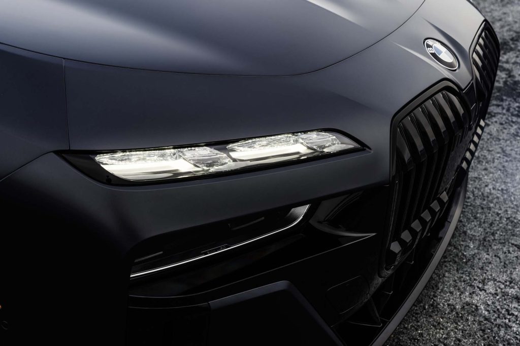 2023-bmw-7-series-headlights